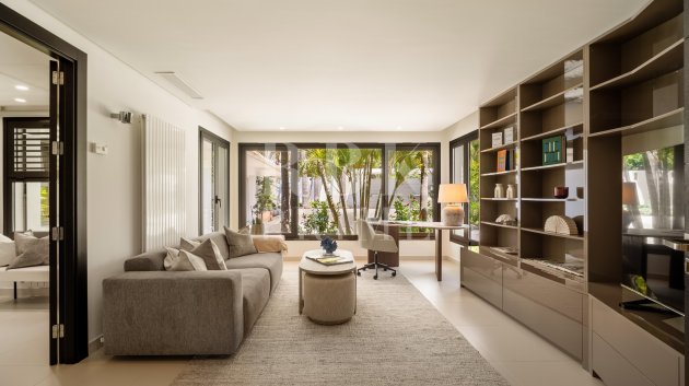 Resale - Villa -
Malaga - Málaga