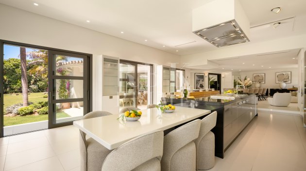 Resale - Villa -
Malaga - Málaga