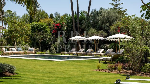 Resale - Villa -
Malaga - Málaga