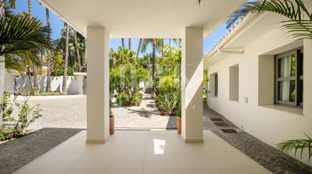 Resale - Villa -
Malaga - Málaga
