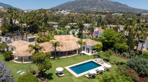 Resale - Villa -
Malaga - Málaga