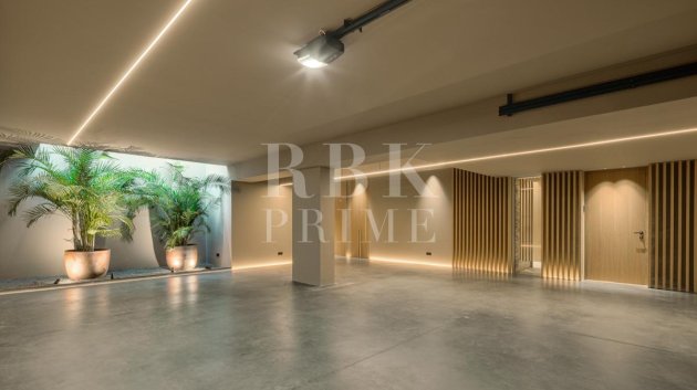 Resale - Villa -
Malaga - Nueva Andalucía