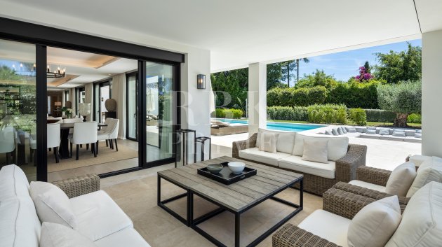 Resale - Villa -
Malaga - Nueva Andalucía