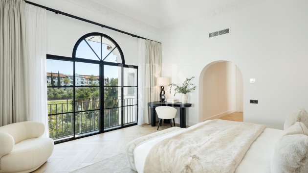 Resale - Villa -
Malaga - Benahavís