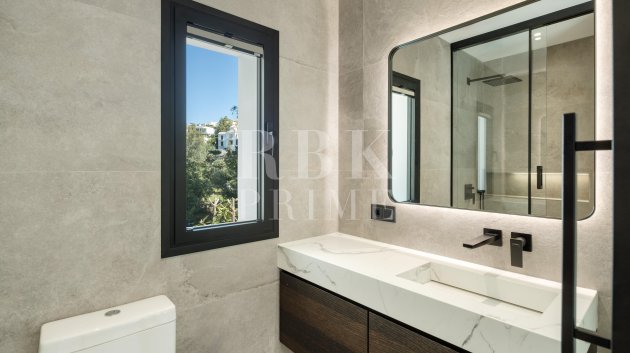 Resale - Villa -
Malaga - Benahavís