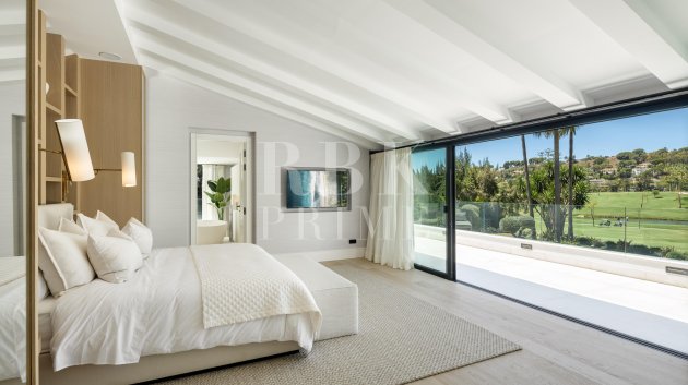 Resale - Villa -
Malaga - Nueva Andalucía