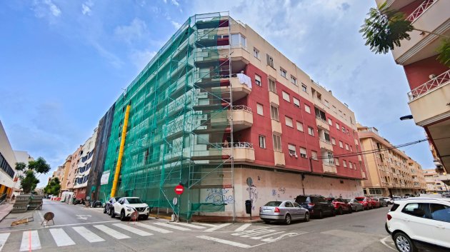 Resale - Commercial -
Torrevieja - Playa Los Naufragos