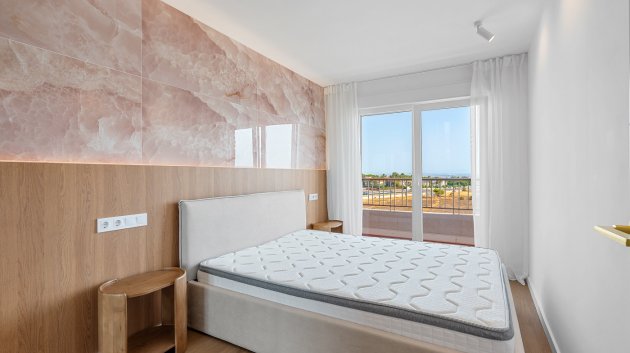 Resale - Apartments -
Torrevieja - Punta Prima