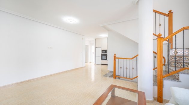 Resale - Villa -
Orihuela Costa - Pau 26