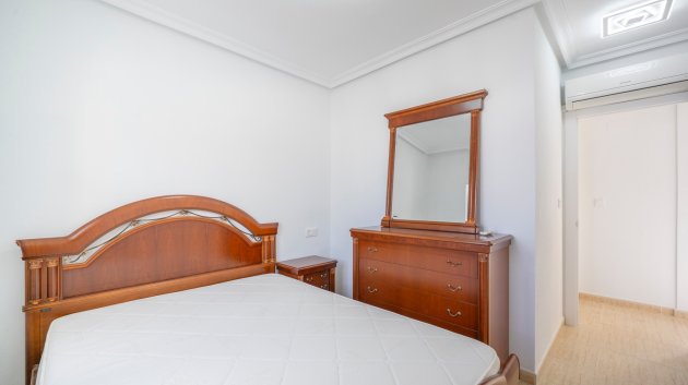 Resale - Villa -
Orihuela Costa - Pau 26