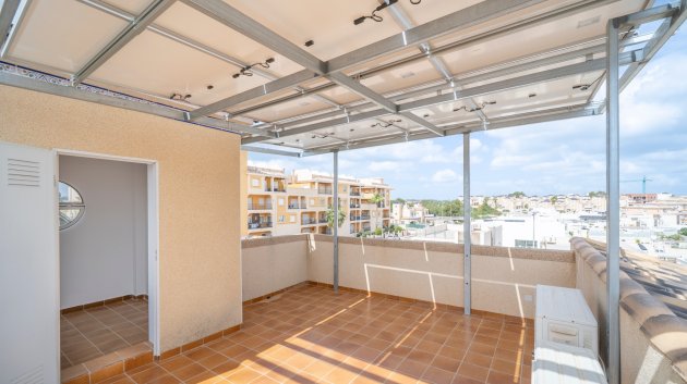 Resale - Villa -
Orihuela Costa - Pau 26