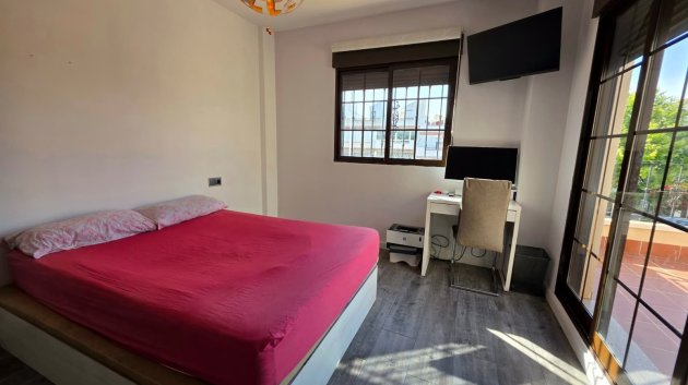 Resale - Villa -
Torrevieja - Sector 25