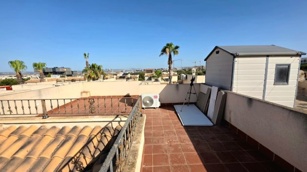 Resale - Villa -
Torrevieja - Sector 25