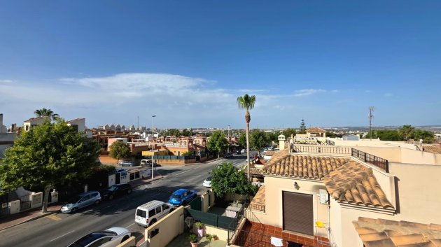 Resale - Villa -
Torrevieja - Sector 25