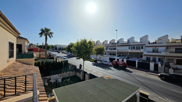 Resale - Villa -
Torrevieja - Sector 25
