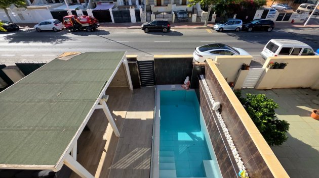 Resale - Villa -
Torrevieja - Sector 25