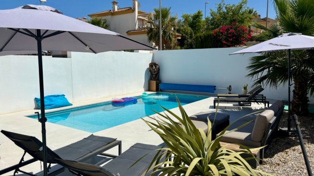 Resale - Villa -
Ciudad Quesada - Rojales