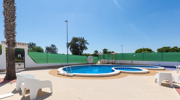 Resale - Townhouse -
Vistabella - Vistabella Golf