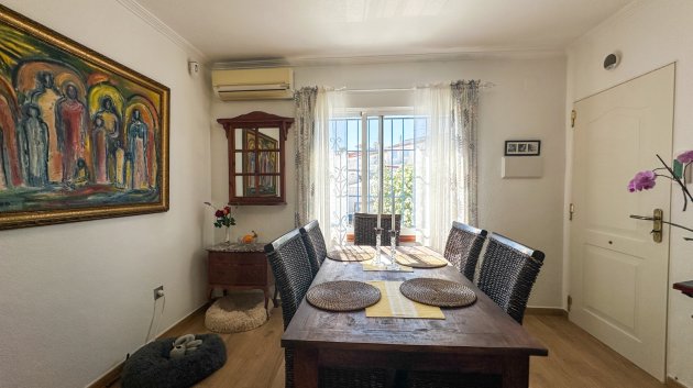 Reventa - Adosado -
Torrevieja - Los Balcones