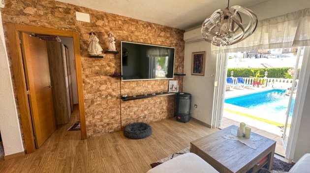 Reventa - Adosado -
Torrevieja - Los Balcones