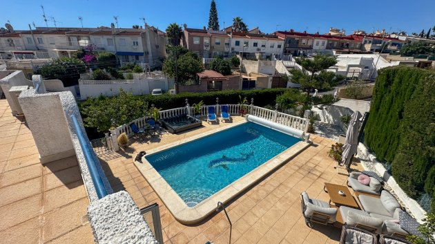 Reventa - Adosado -
Torrevieja - Los Balcones
