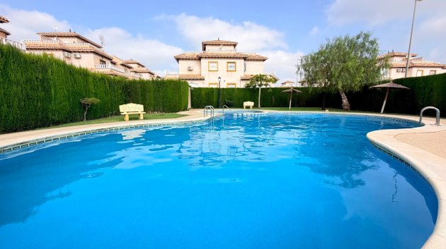 Reventa - Chalets -
Lomas de Cabo Roig - Orihuela Costa
