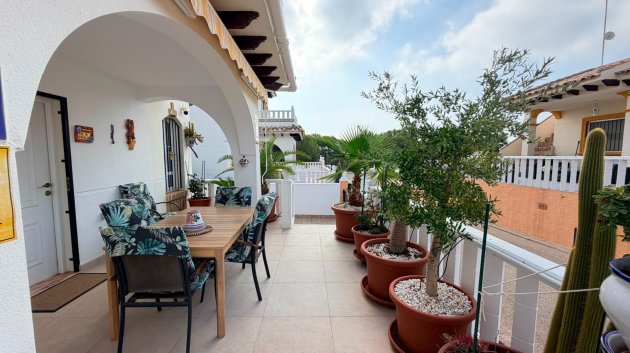 Reventa - Chalets -
Lomas de Cabo Roig - Orihuela Costa