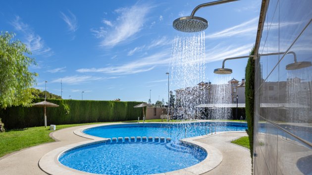Reventa - Chalets -
Lomas de Cabo Roig - Orihuela Costa
