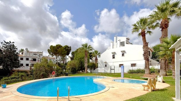 Reventa - Adosado -
Orihuela Costa - Villamartín
