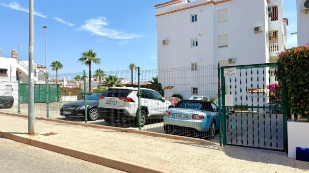 Reventa - Apartamentos -
Orihuela Costa - Villamartín