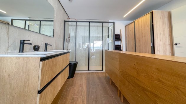 Reventa - Adosado -
Torrevieja - Nueva Torrevieja - Aguas Nuevas