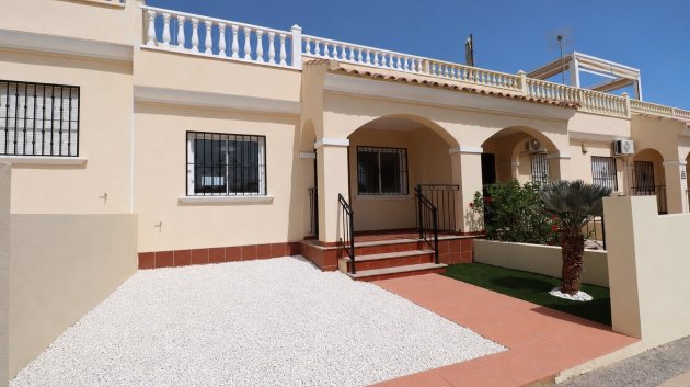 Reventa - Adosado -
Algorfa - Montemar