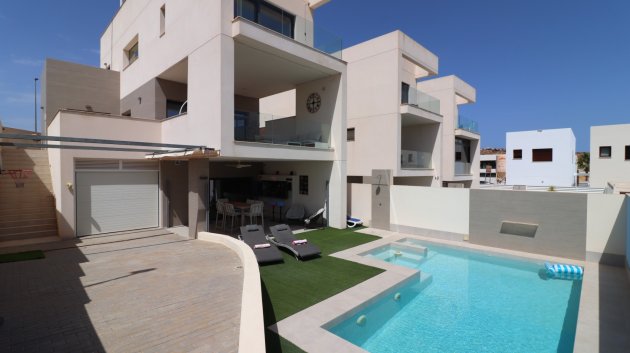 Reventa - Chalets -
Benijofar
