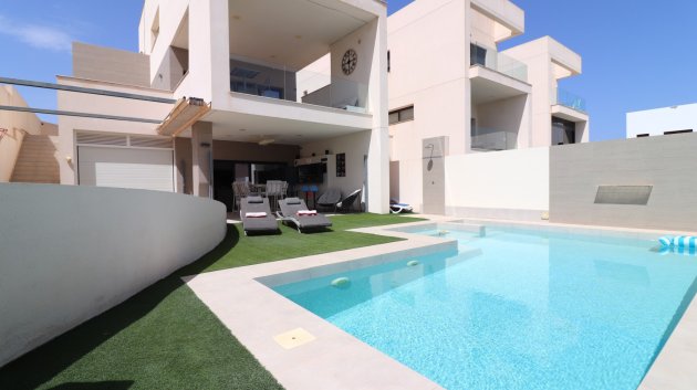 Reventa - Chalets -
Benijofar
