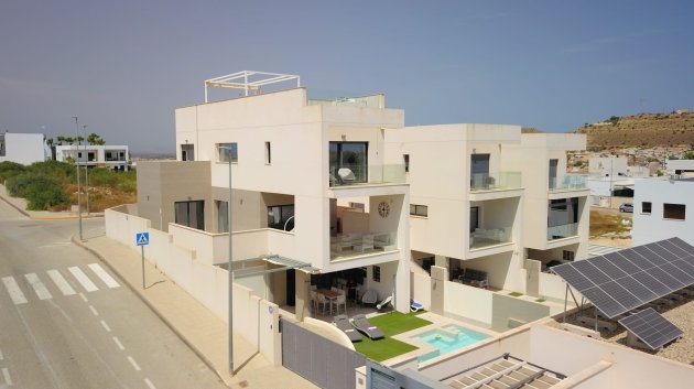 Reventa - Chalets -
Benijofar