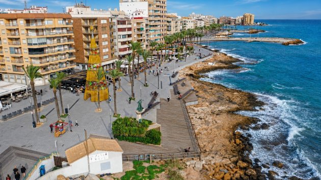 Reventa - Adosado -
Torrevieja - Torrevieja - Aguas Nuevas