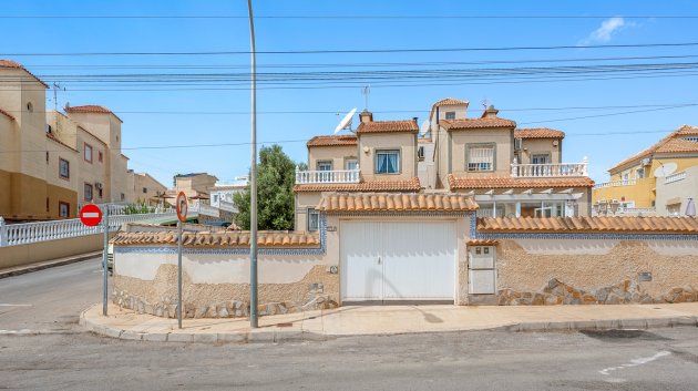 Reventa - Chalets -
Orihuela Costa - El Galan