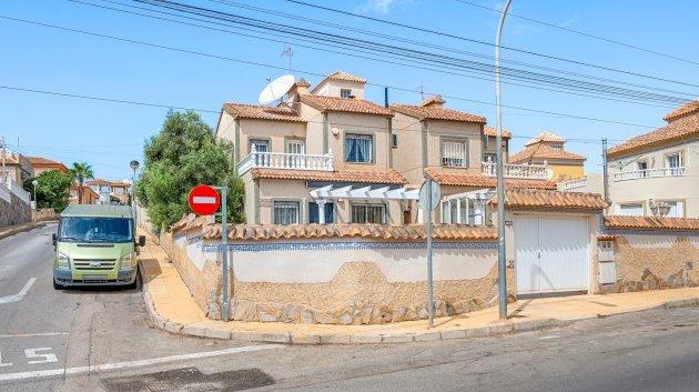 Reventa - Chalets -
Orihuela Costa - El Galan