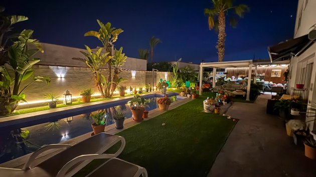 Reventa - Chalets -
Torrevieja - La Siesta