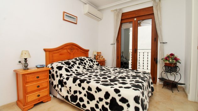 Reventa - Apartamentos -
Villamartín - PAU 8