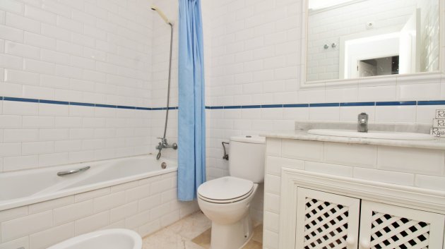 Reventa - Apartamentos -
Villamartín - PAU 8