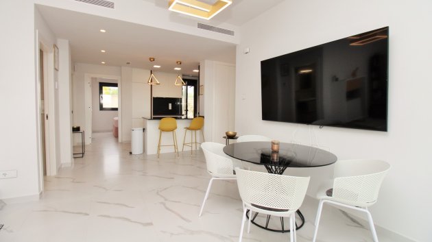 Reventa - Apartamentos -
San Miguel de Salinas