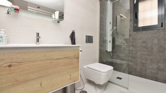 Reventa - Apartamentos -
San Miguel de Salinas