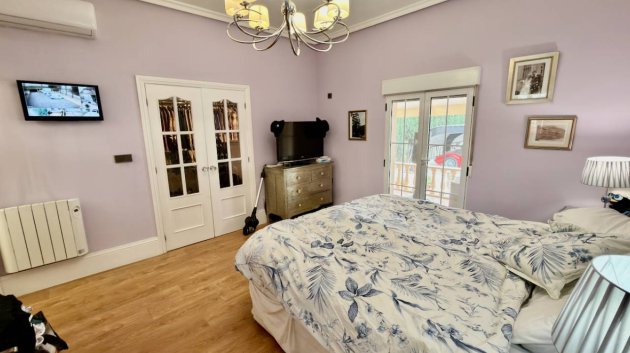 Resale - Villa -
Almoradí - Heredades