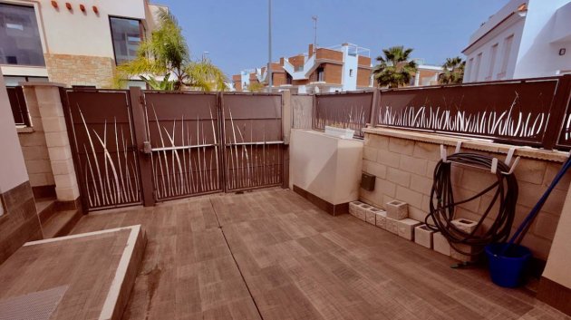 Resale - Villa -
Ciudad Quesada - Pueblo Bravo