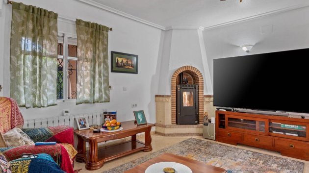 Resale - Villa -
Catral