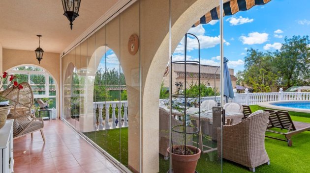 Resale - Villa -
Catral
