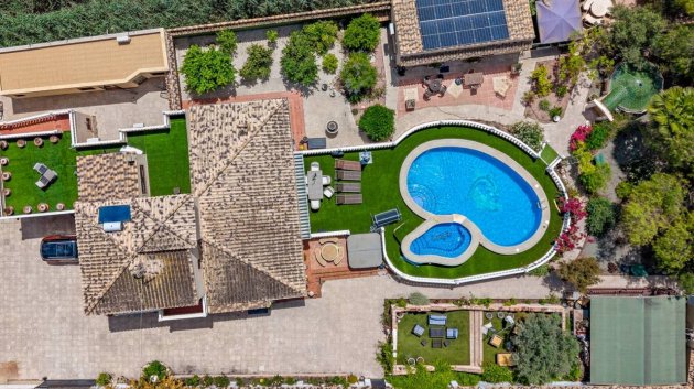 Resale - Villa -
Catral