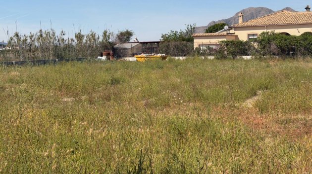 Resale - Villa -
Catral