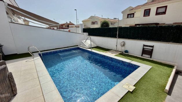 Reventa - Chalets -
Ciudad Quesada - Costa Blanca